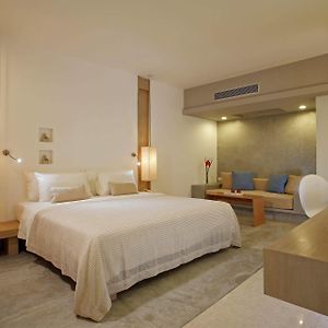 Deluxe Double or Twin Room Pool View
